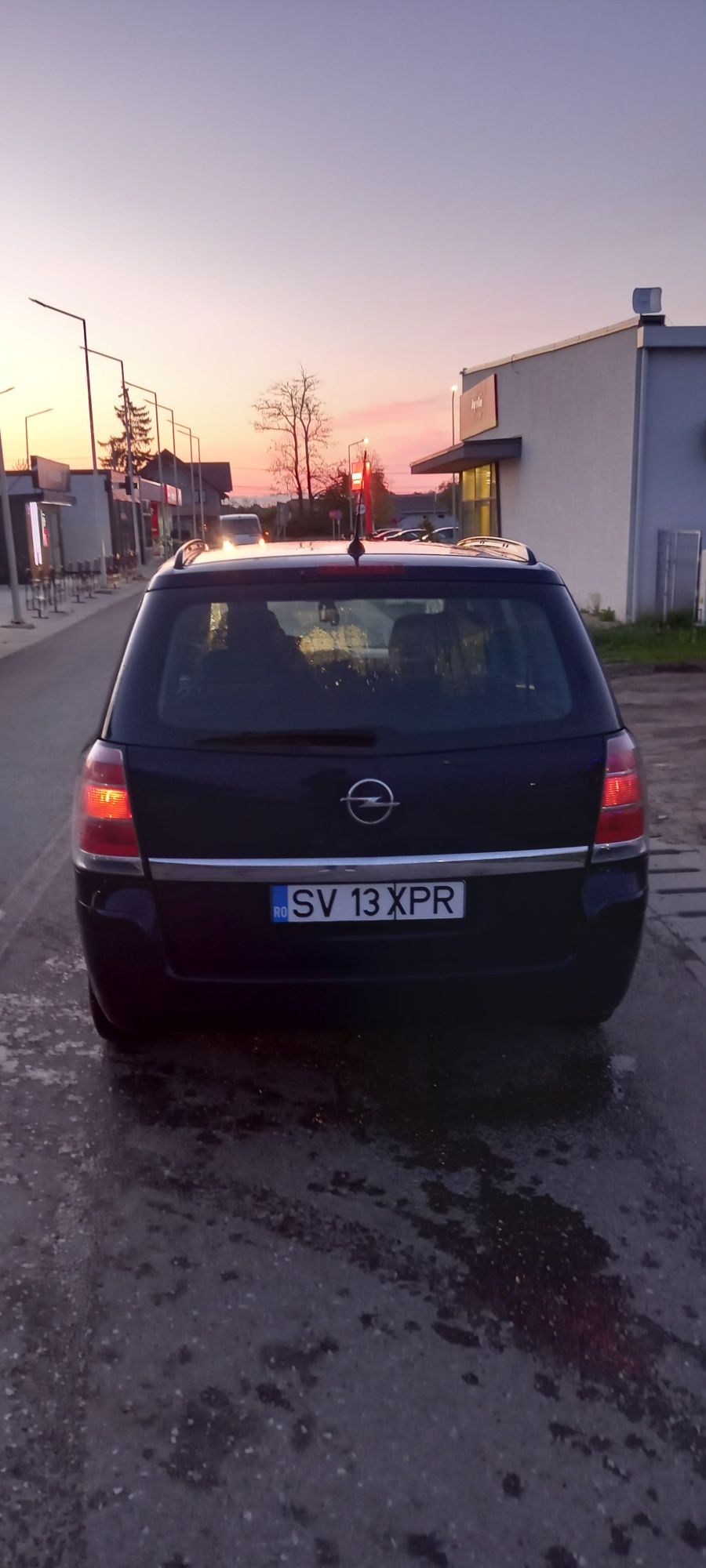 Vând Opel zafira diesel sau schimb cu autoutilitară