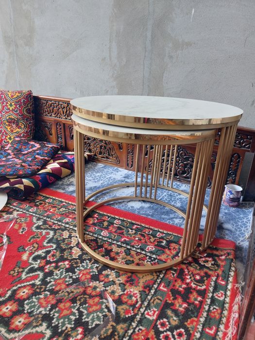 Jurnalniy stol (ona bola) stol