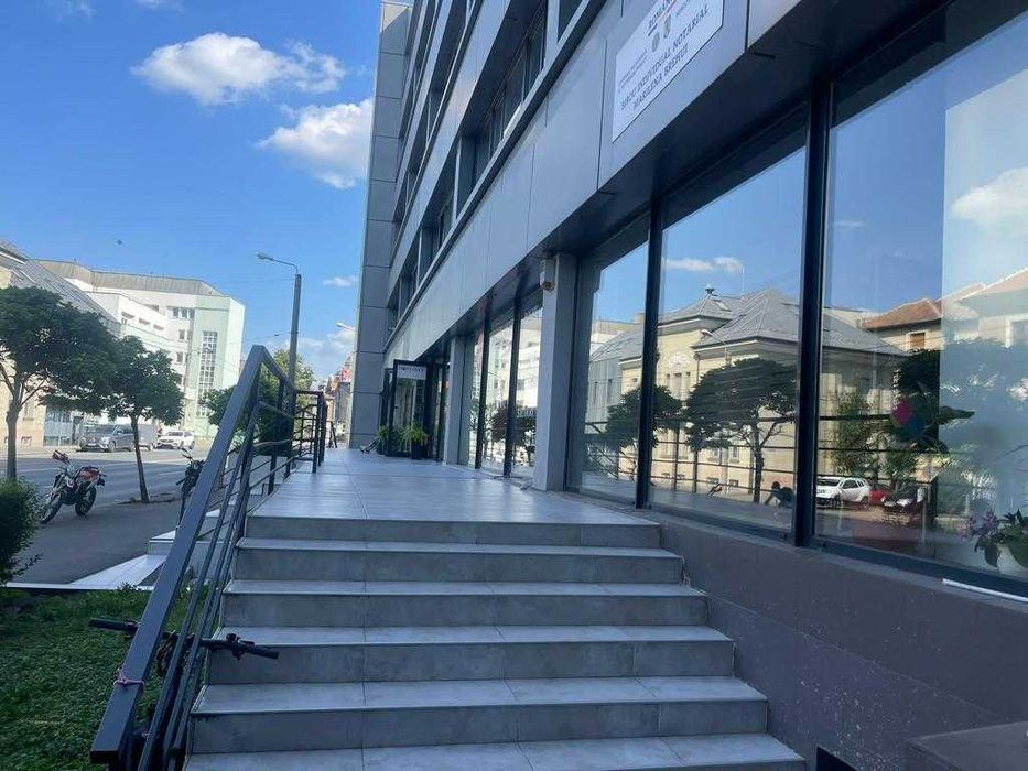 Piata 700, Unirii, spatiu SAD 54 mp, ultracentral, parcare