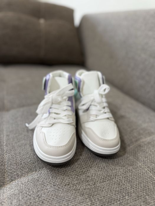 Новые кеды 38 размера