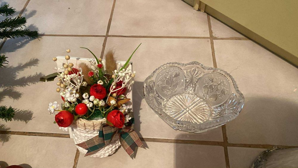 Разпродажба на Коледна украса – сет от много части само за 49 лв
