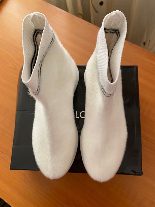 Snikers dama Crime london