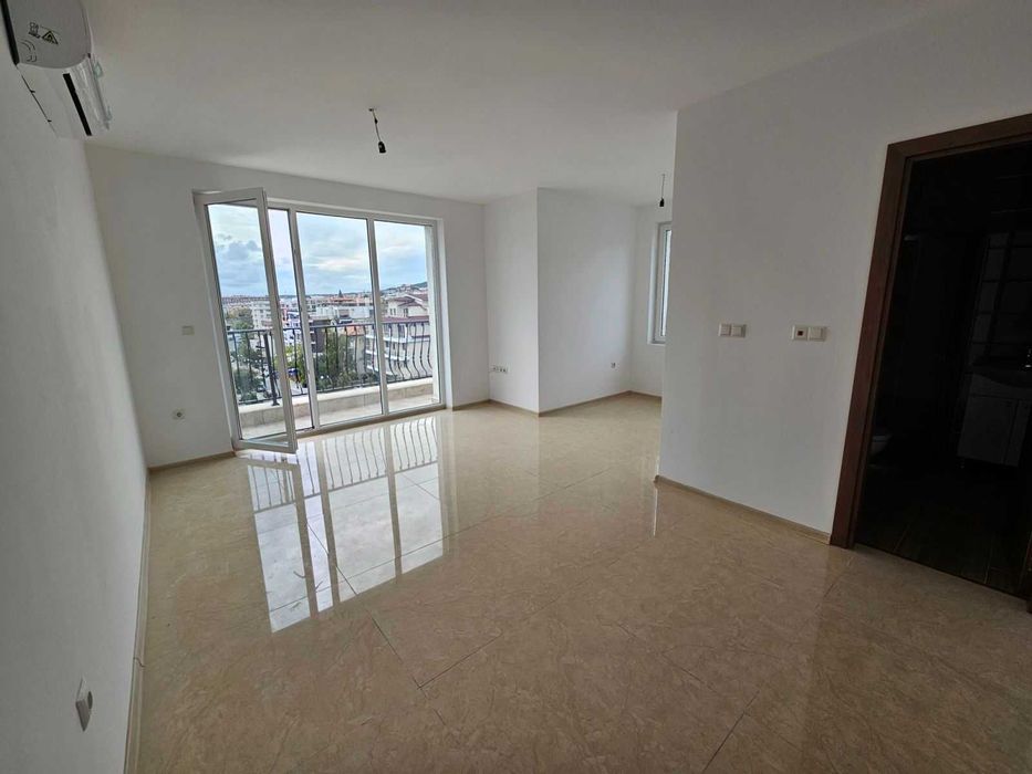 Продава се Двустаен апартамент в Свети Влас - 142 кв.м за 2013 €/кв.м - Снимка #9