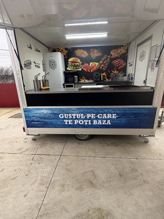 Rulota comerciala fast food