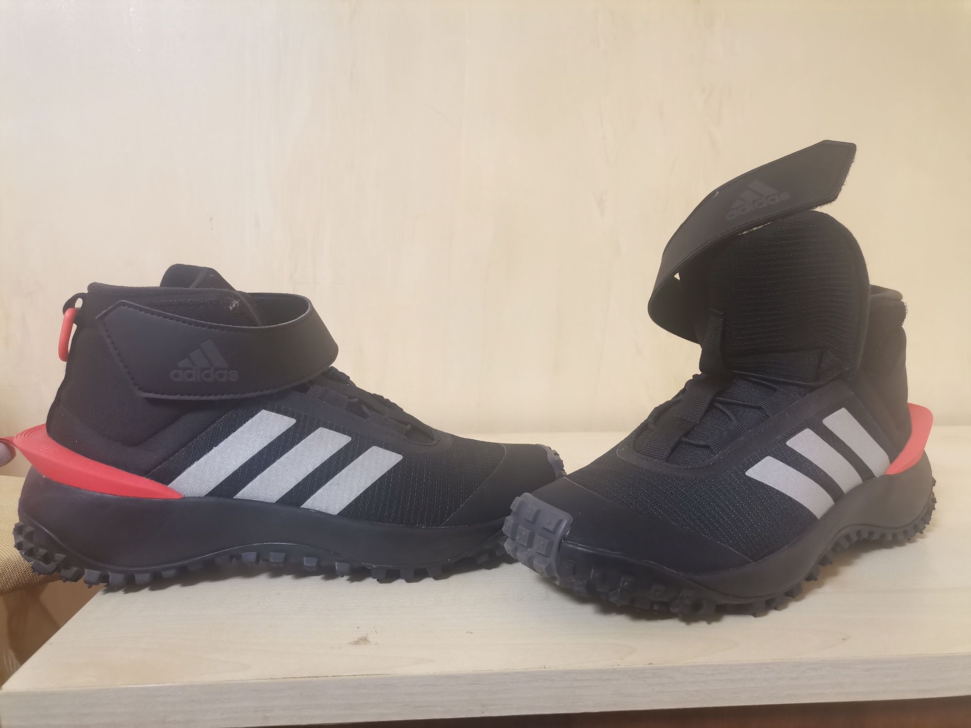 Зимни боти Adidas