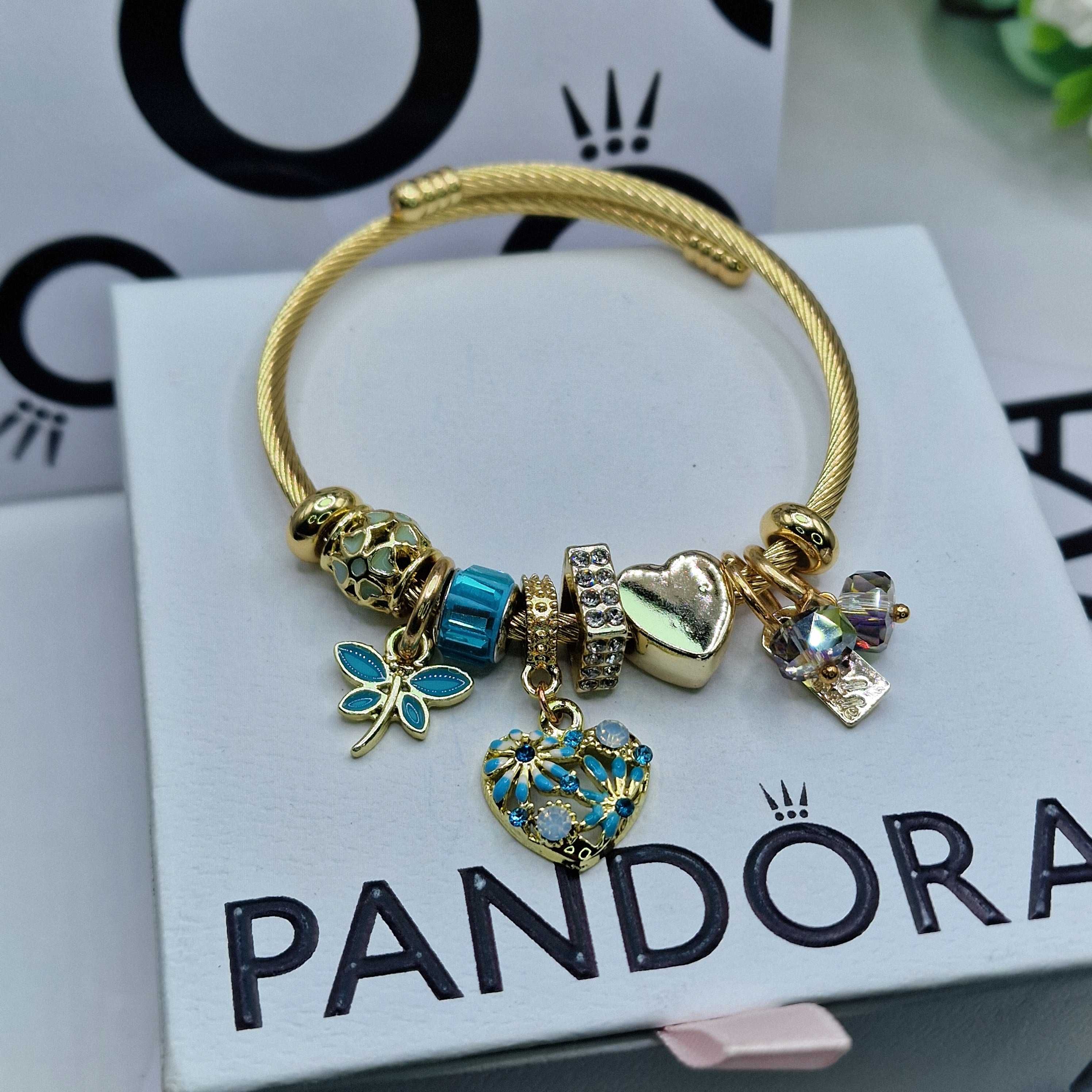 Гривна Pandora от медицинска стомана с 18к златно покритие