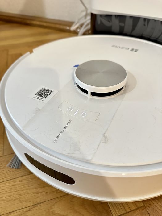 Robot Aspirator Ezviz RE4Plus in garantie