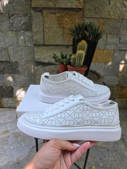 Нови, оригинални сникърси Liu Jo, Patrizia Pepe, Calvin Klein, Twinset