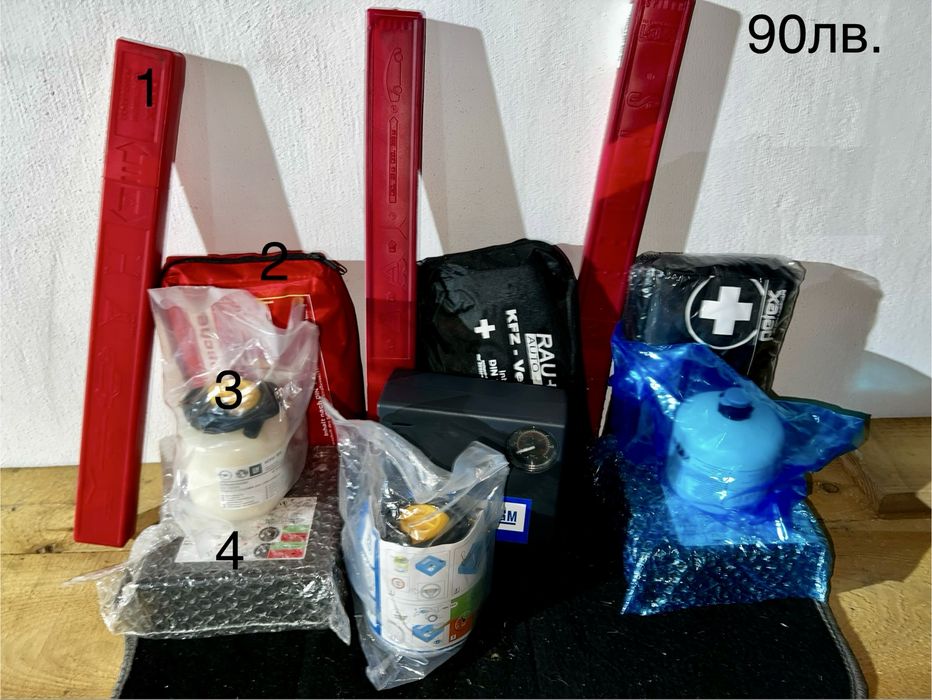 Автомобилни компресори+пяна,аптечка и триъгълник