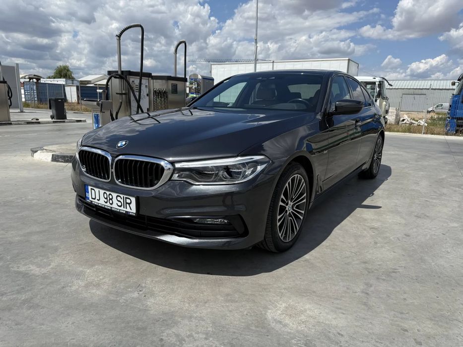 BMW Seria 5 G30 540i B58, configurat frumos