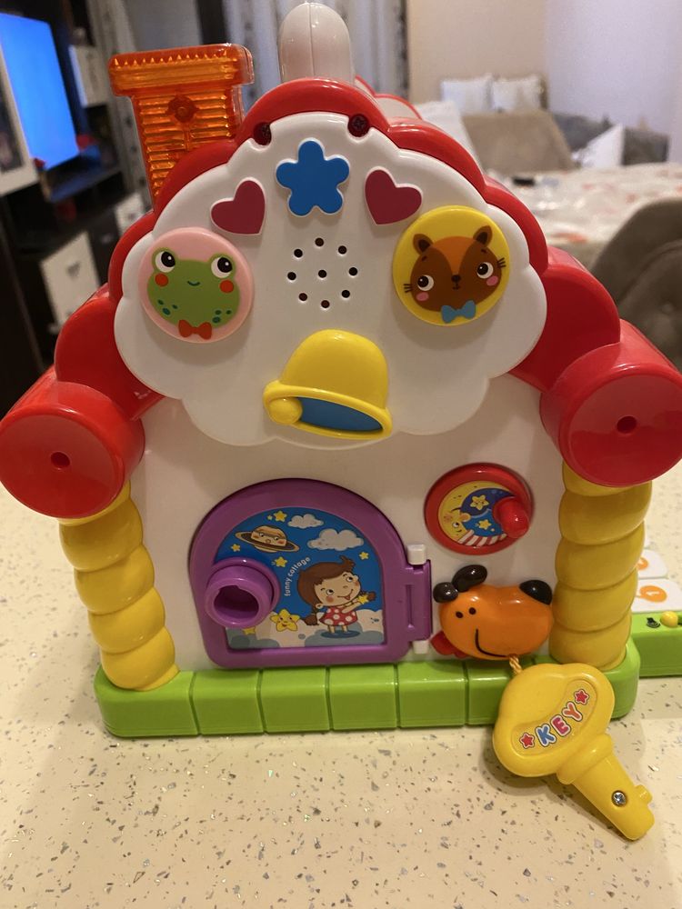Интерактивна къщичка за сортиране Unitoys, 7 дейности
