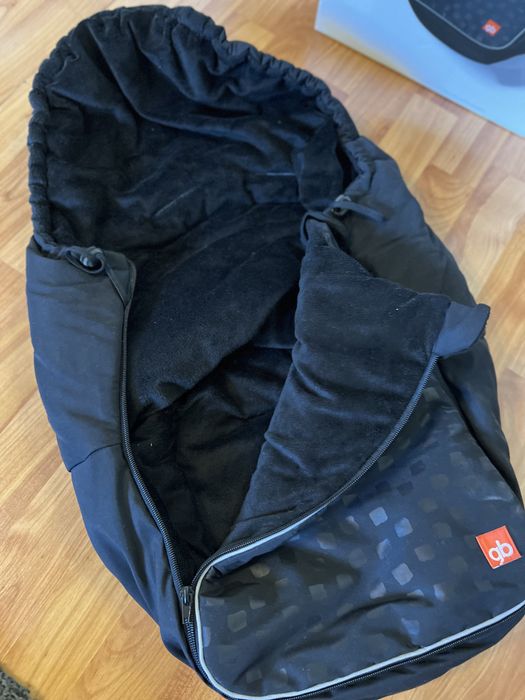 Зимно чувалче за количка