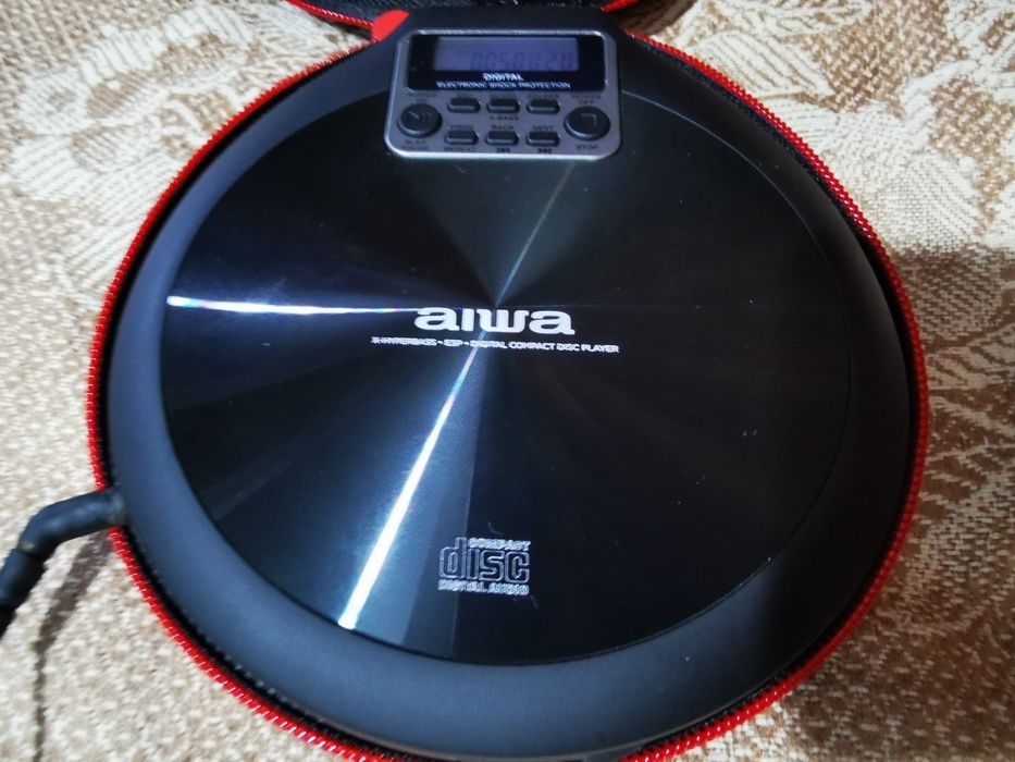 CD плеер Aiwa в отличном состоянии