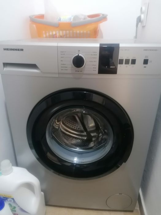Masina de spalat rufe Heinner, cu afisaj electronic (nouă)