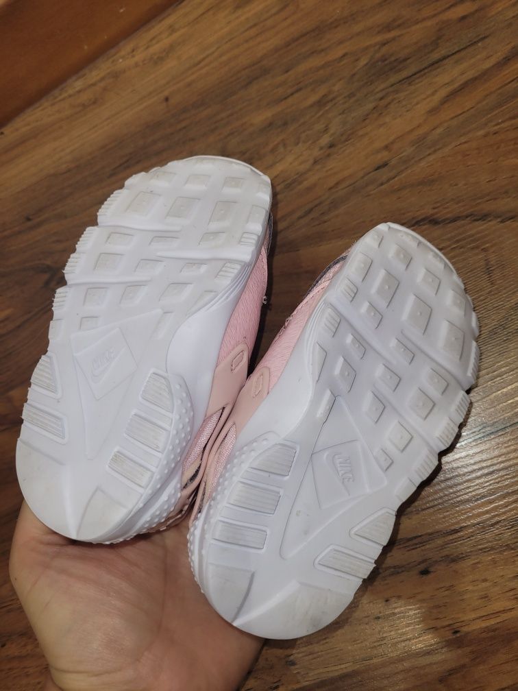 Бебешки маратонки Nike