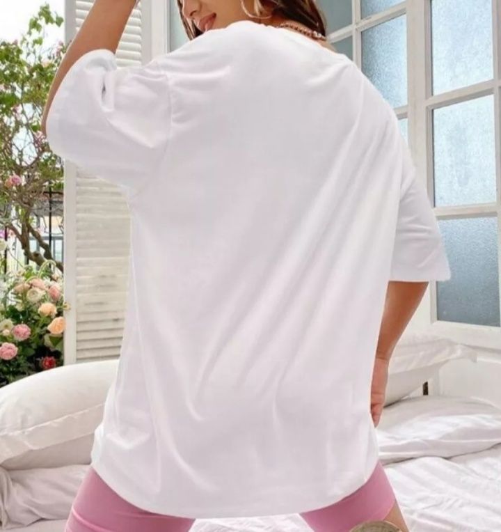Женская футболка, 42 размер