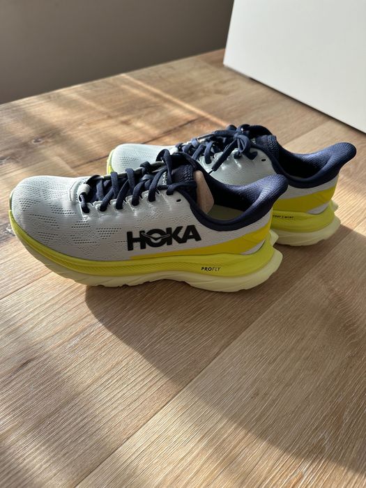 Hoka adidasi NOI, marime 38