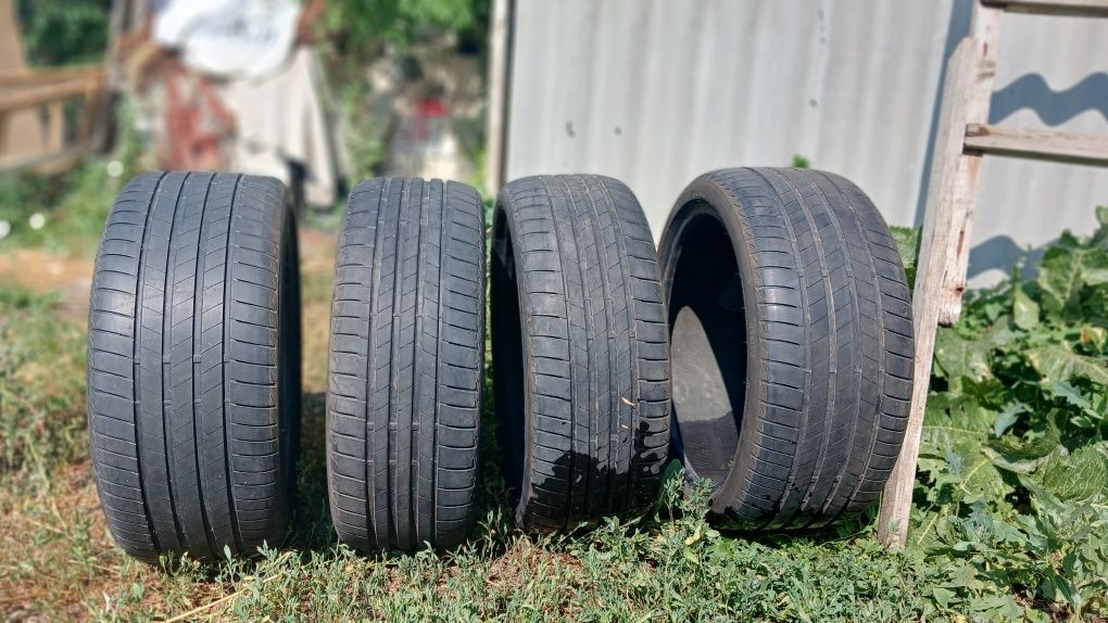 Летние разноразмерные шины Bridgestone