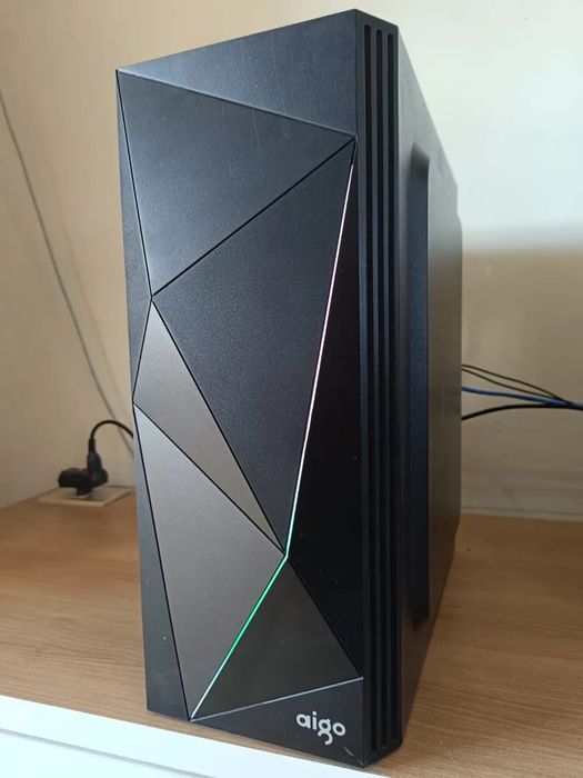 Carcasă pc Aigo