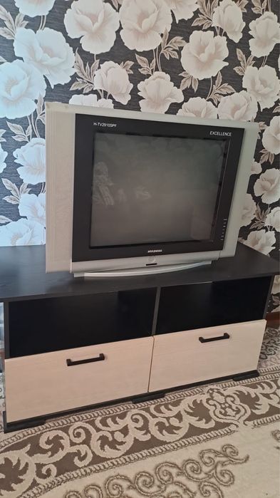 Продоется телевизор отличном состаение