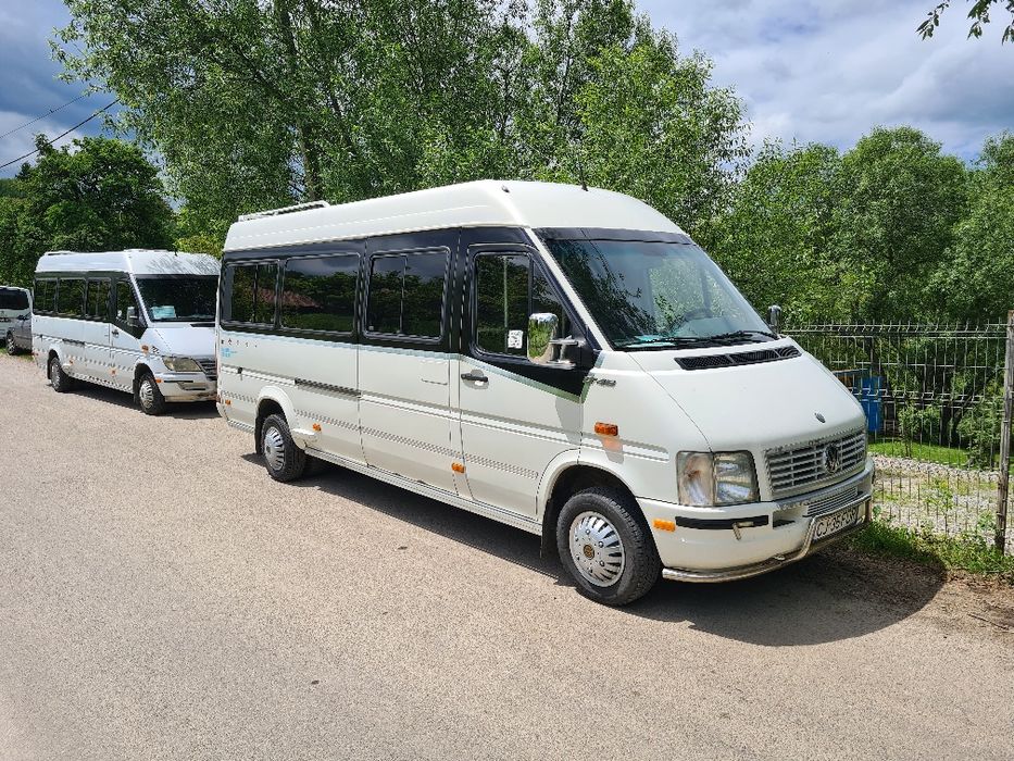 Transport persoane/Inchiriere microbuze/ Rent a van