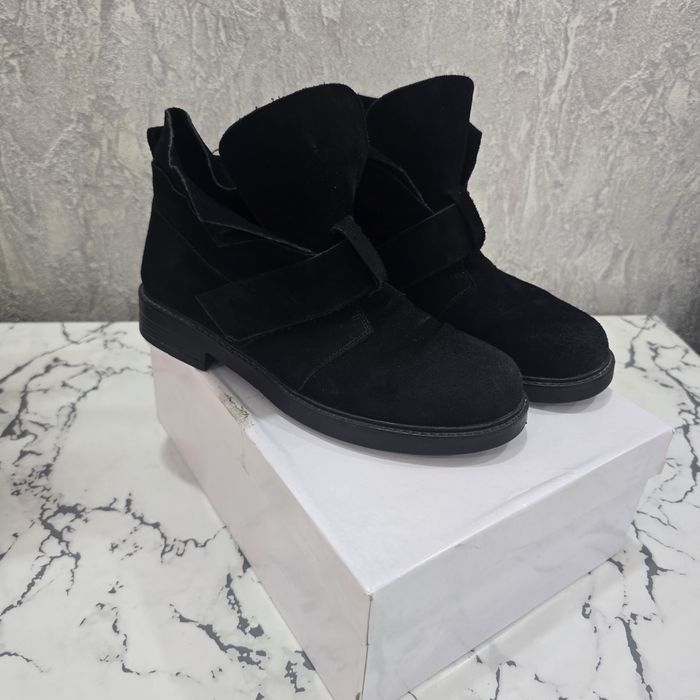 Одежда и обувь на все времена года .