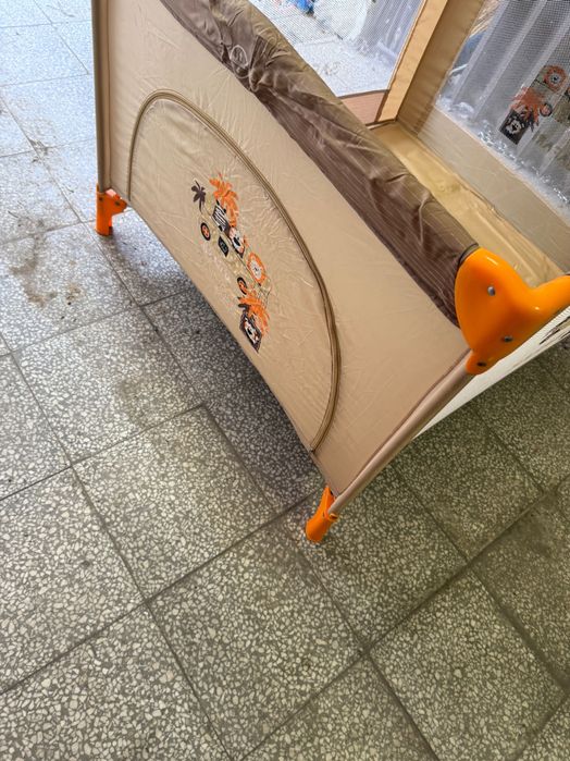 Бебешка сгъваема кошарка