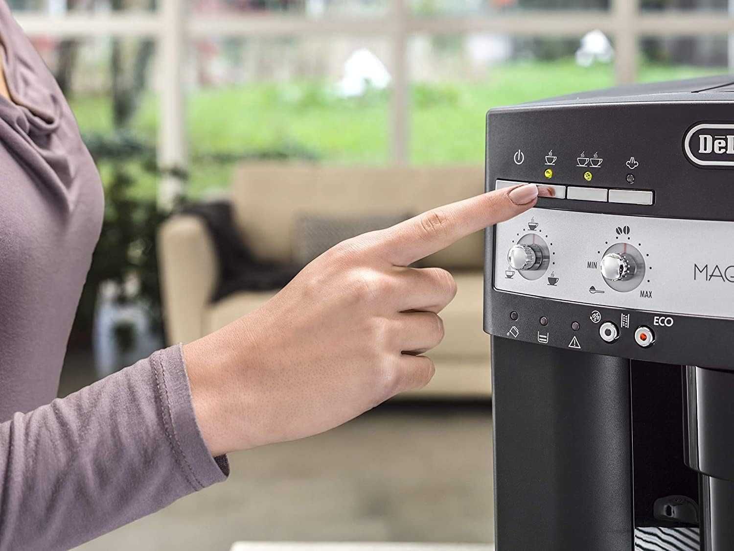 Кафеавтомат Delonghi Magnifica ESAM 3000 Автоматична кафемашина