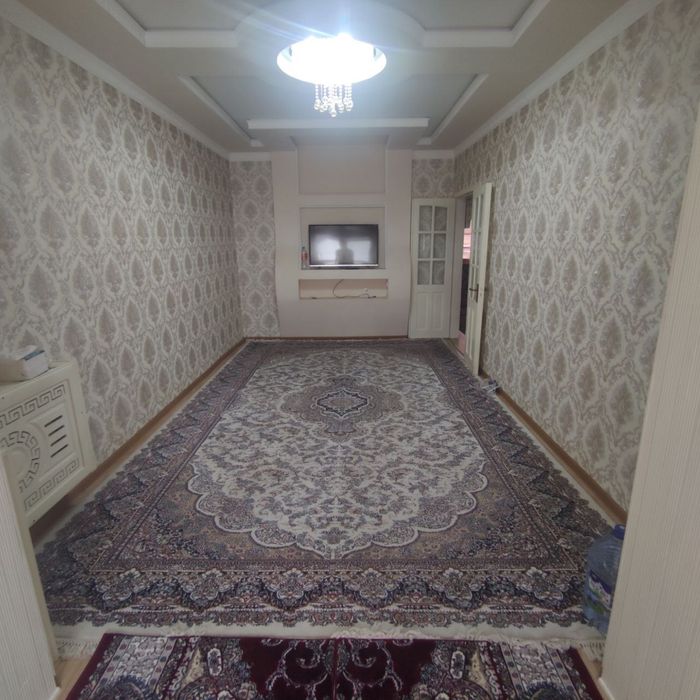 Кизларга Мирзо Улугбек 5 да ески тошми якин центер юл устидаги дом хам