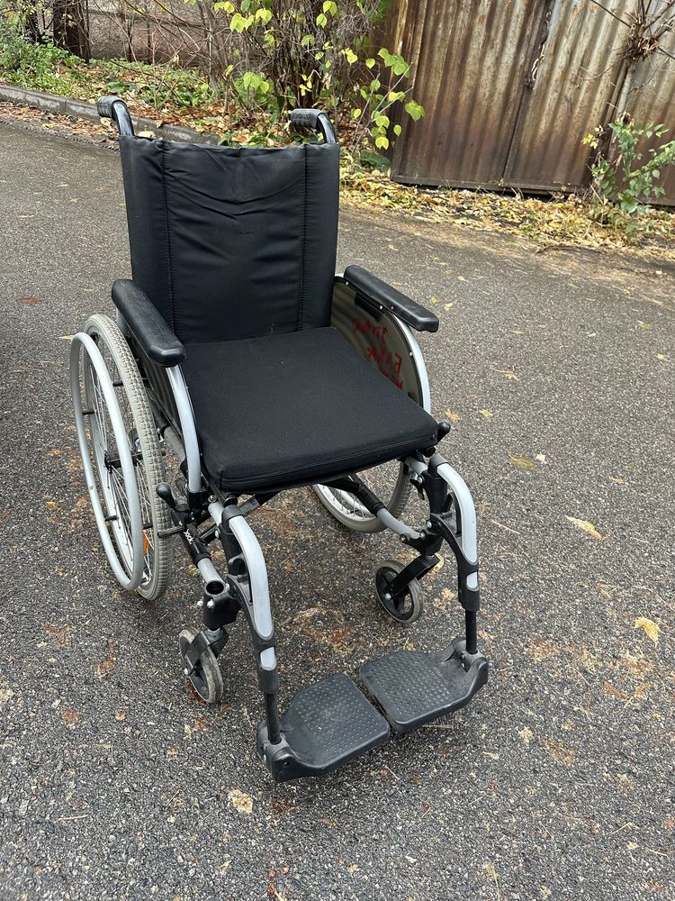 Продам инвалидную коляску ottobock