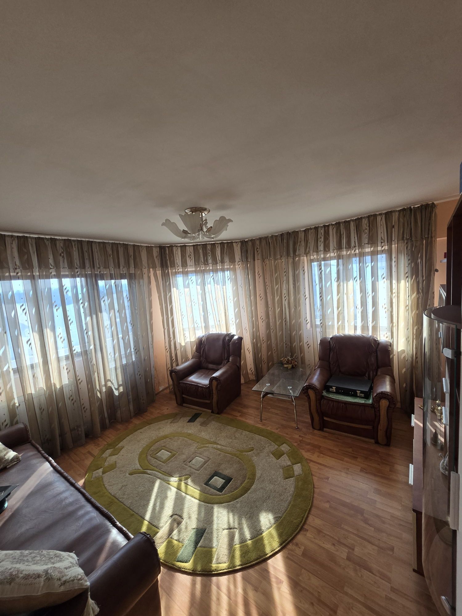 apartamente de vanzare adjud