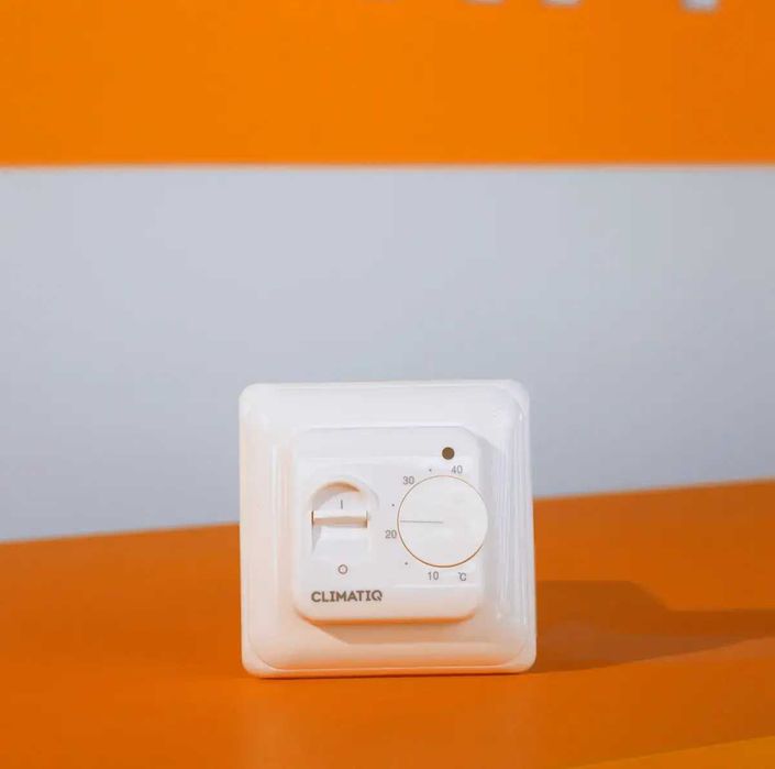 Терморегулятор с ЖК-дисплеем IQ THERMOSTAT Р