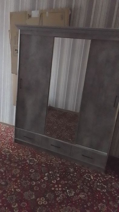 Ижарага Оилага 3 хоналик квартира берилади.Ор: Шарк1, Гастроном