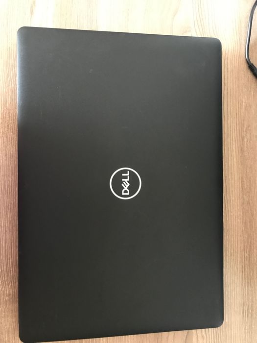 Лаптоп Dell Latitude 3590+нова раница подарък