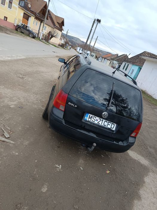 Vând golf 4 1.6 benzină