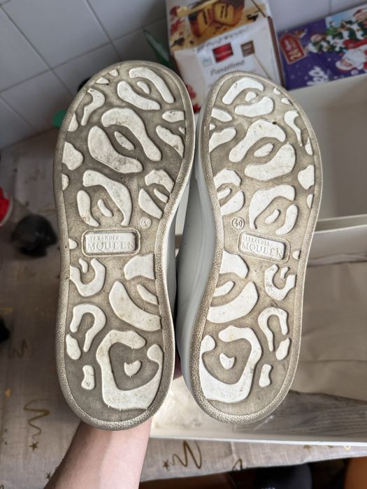 Alexander McQueen 40