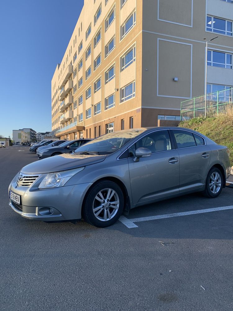 Toyota Avensis 1.8 benzina 2010 145cp