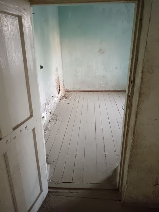 Продаётся 1 комнатная общий двор