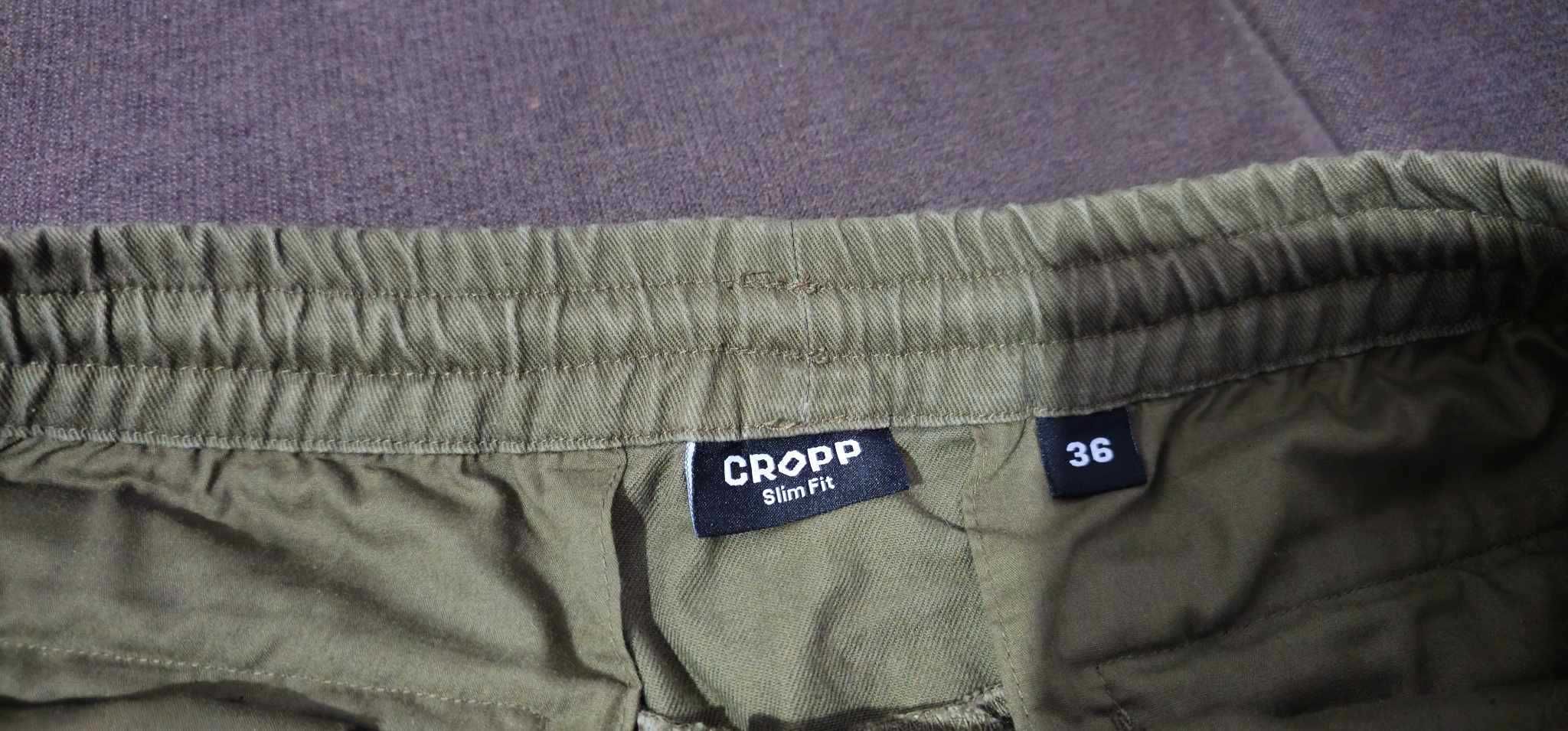 Pantaloni marca Cropp Slim fit  marimea 36
