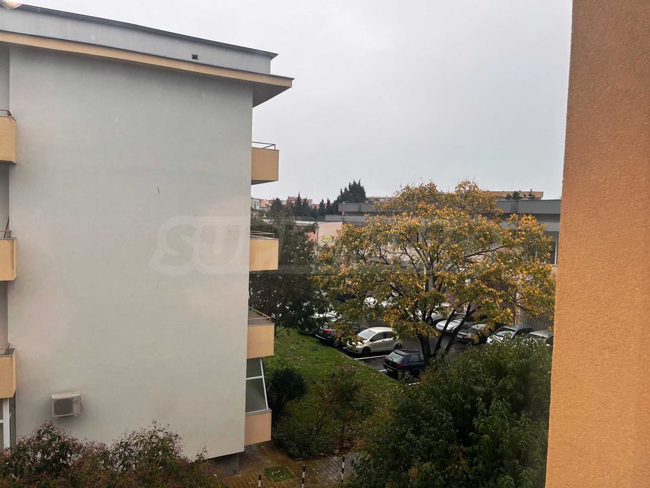 Четиристаен апартамент в Поморие близо до плаж - Център Стар град