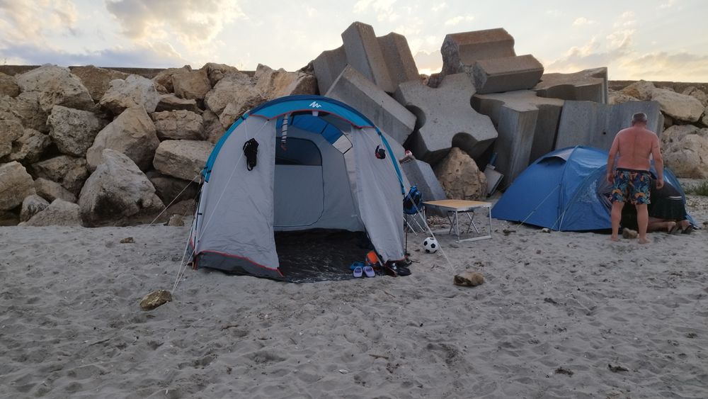 Cort Camping 4 persoane
