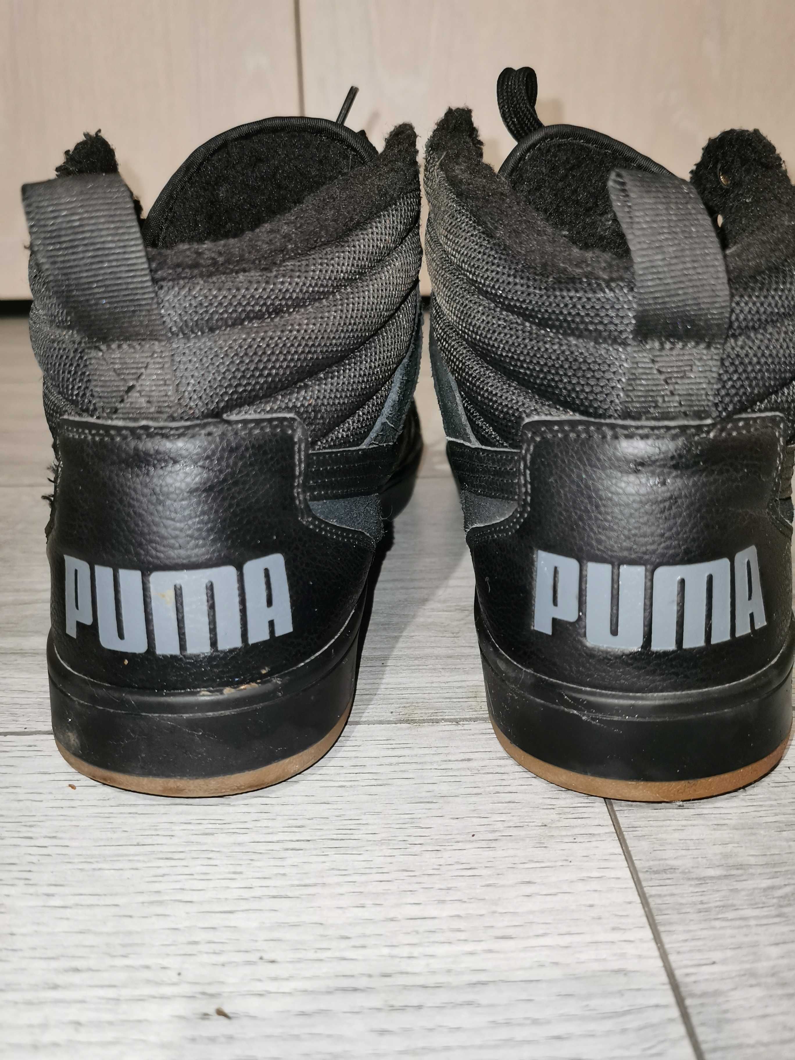 Adidasi imblaniti PUMA tip ghete (Marime 44.5 / UK 10 / US 11)