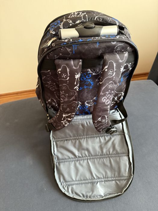 Ghiozdan troller / roti - folosit de 2 ori