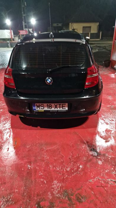Vând bmw seria 1