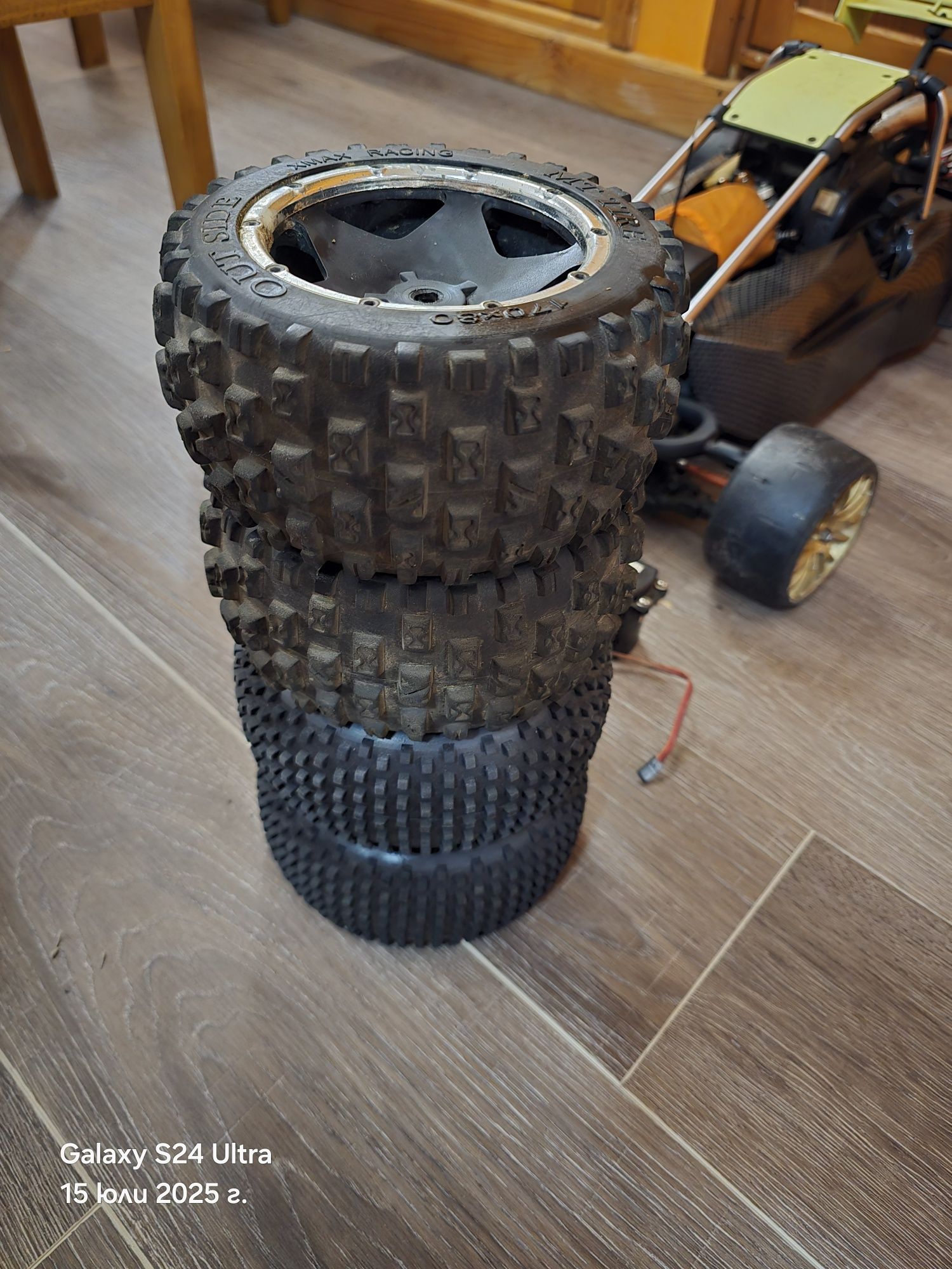 1/5 Reely Carbon Fighter Pro 4x4 RC + още един модел