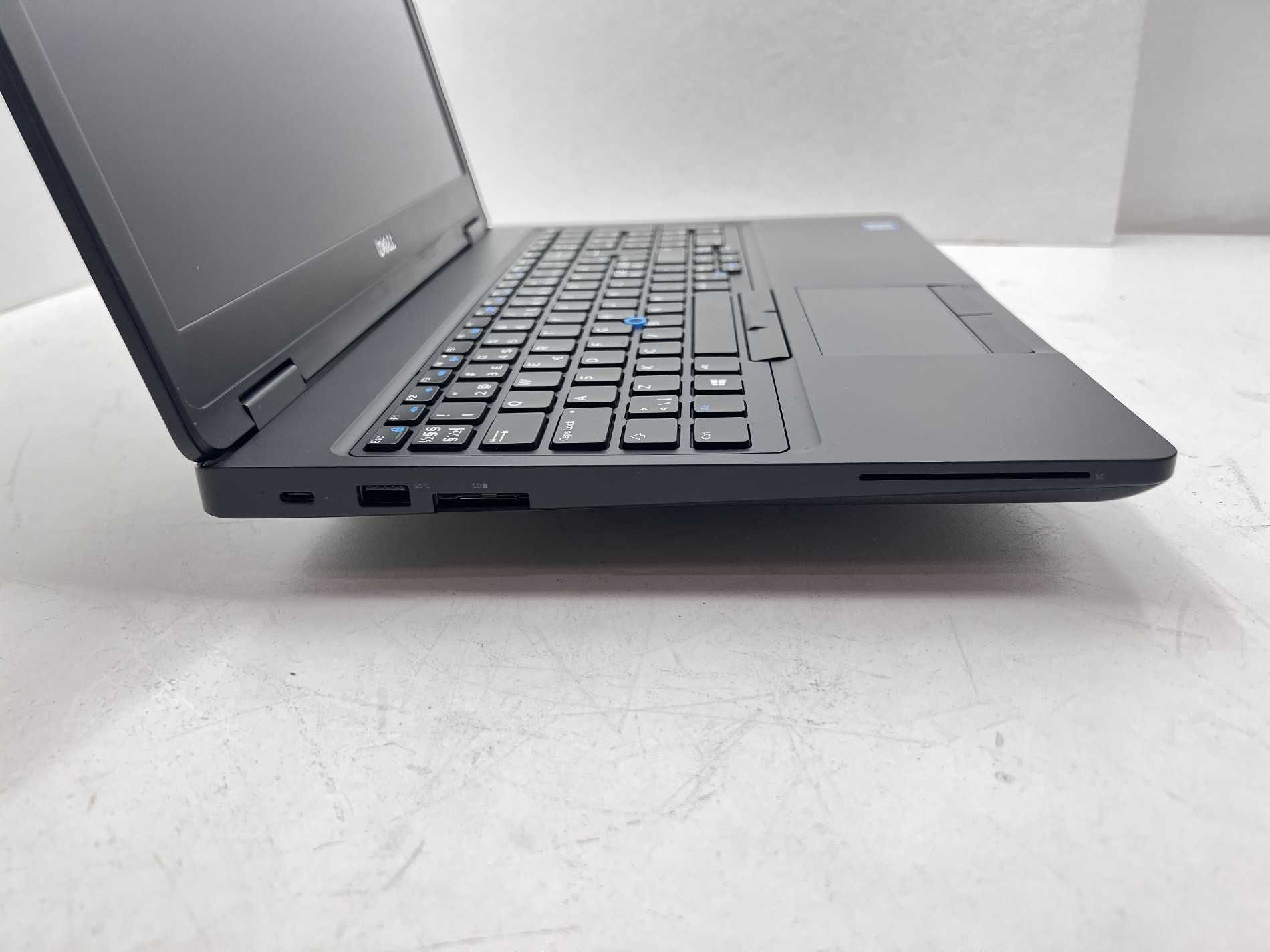Dell Latitude 5590 15.6" i5-8250U 32GB 260GB -> Отлично състояние