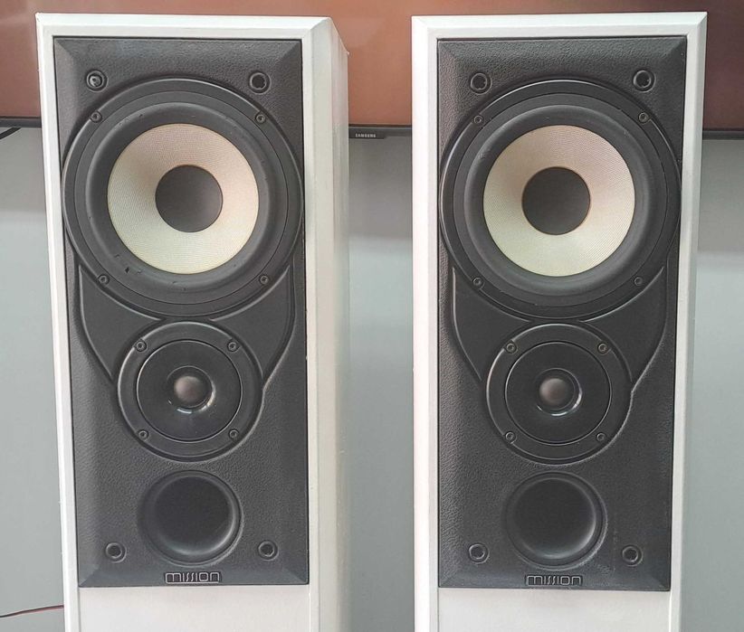 Mission 702 e muzica 2 cai dif originale muzica