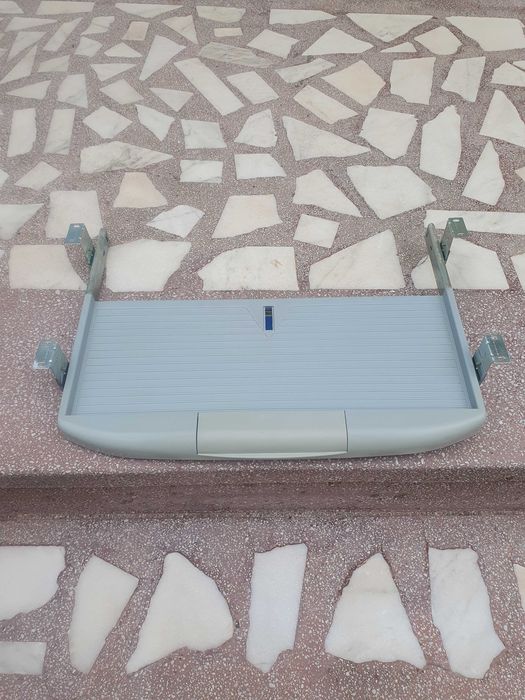 Suport de tastatura cu prindere sub birou