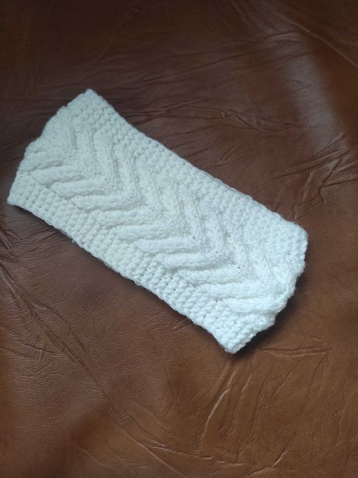 Bentițe tricotate manual