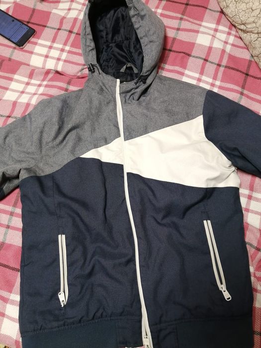 Продам куртку состояние 10/10